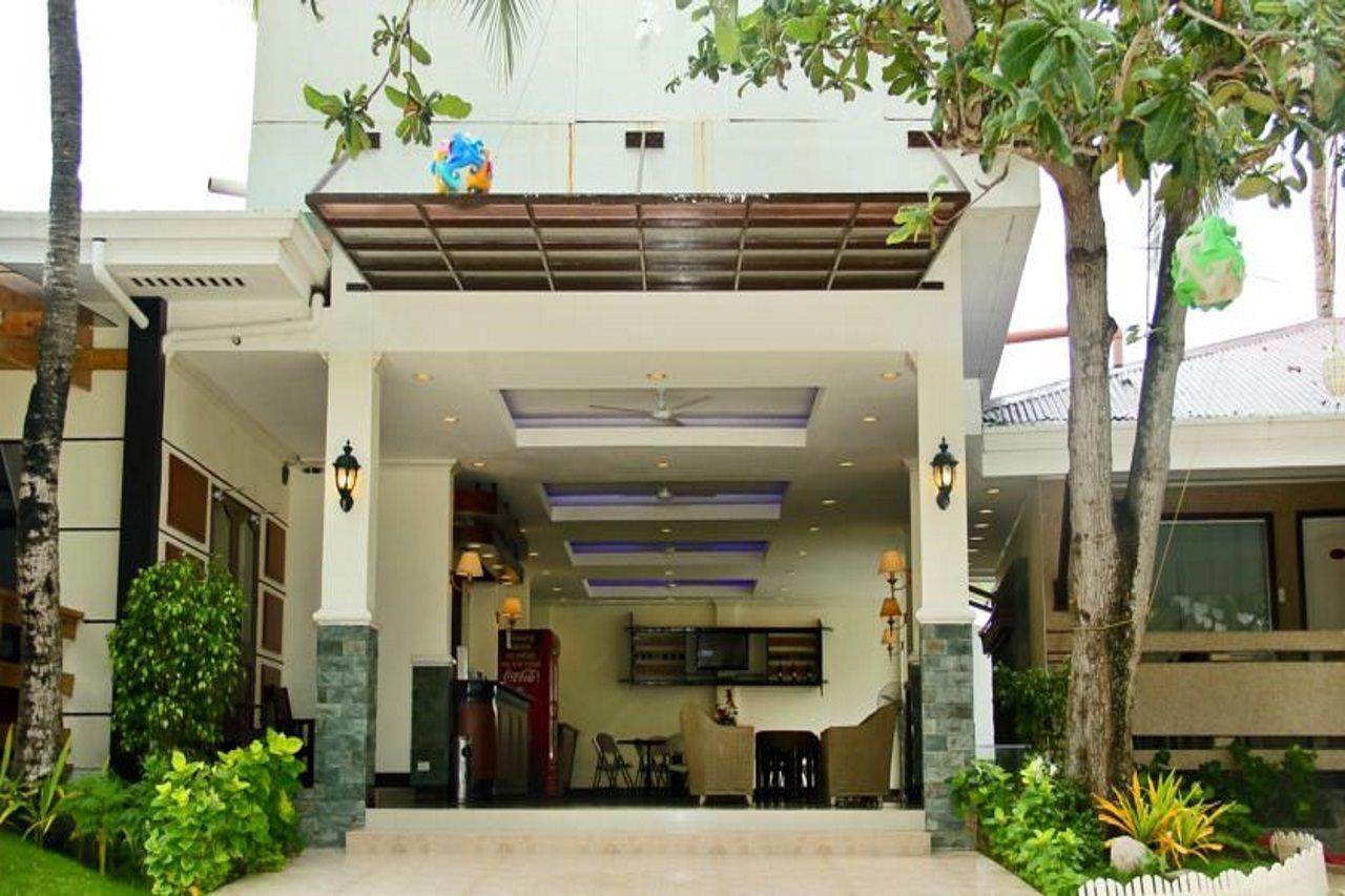 Bluefins Resort Lapu-Lapu City Buitenkant foto