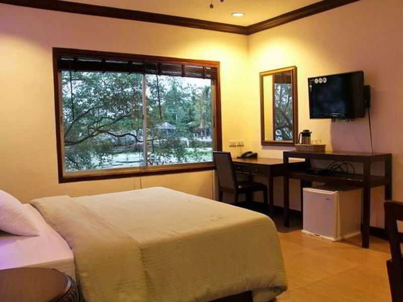 Bluefins Resort Lapu-Lapu City Buitenkant foto