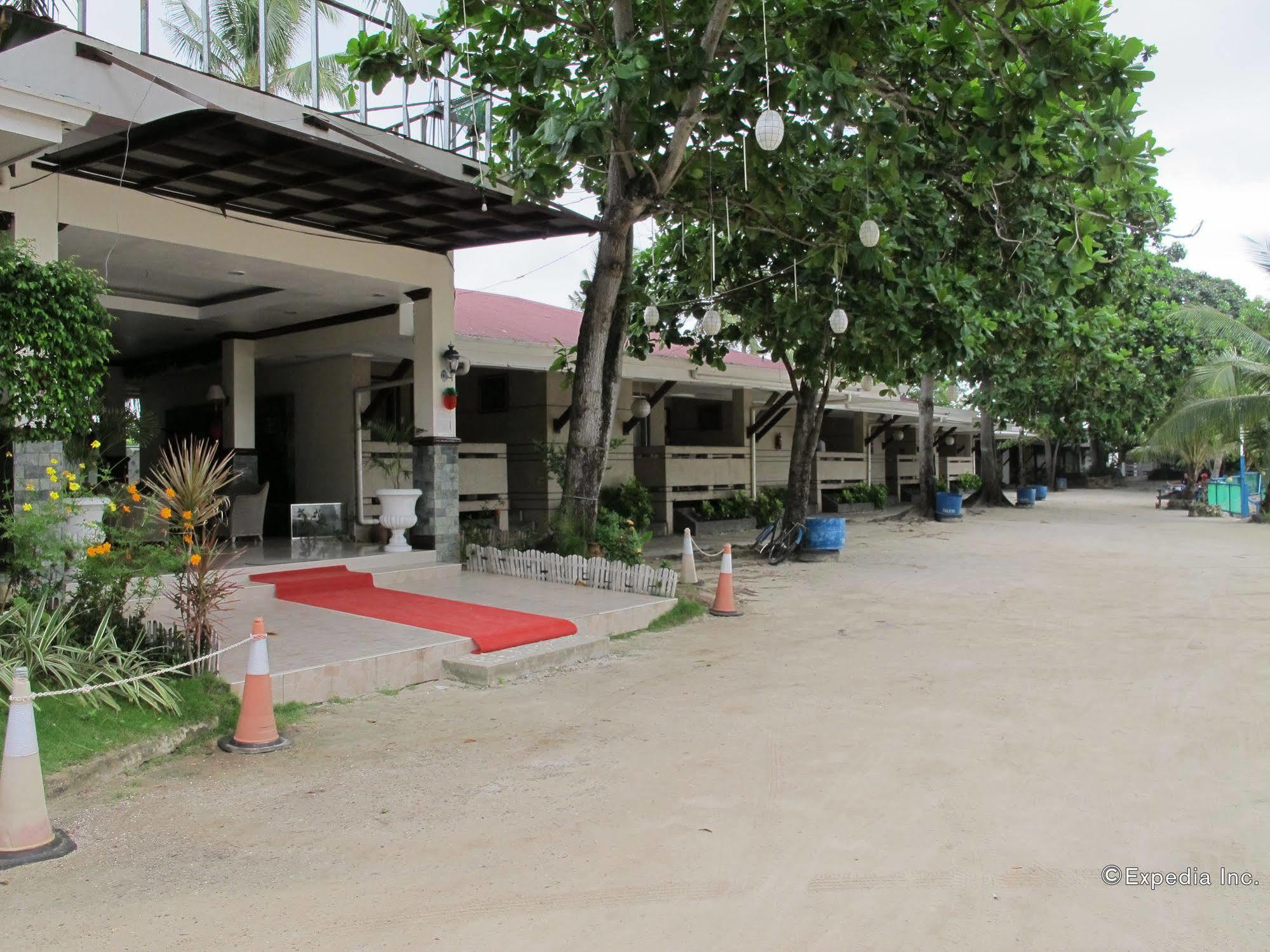 Bluefins Resort Lapu-Lapu City Buitenkant foto